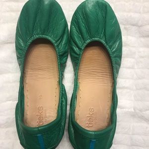Size 10 Clover Green Tieks Worn Twice!